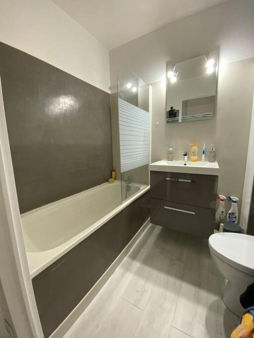 A Appartement Menton